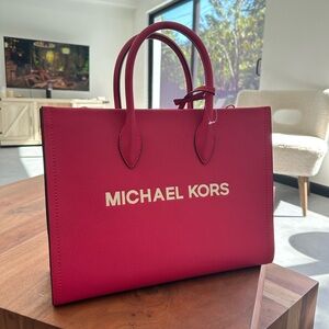 Michael kors tote